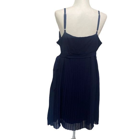 ModCloth Navy Blue Pleated Dress Size XL - Picture 5 of 5